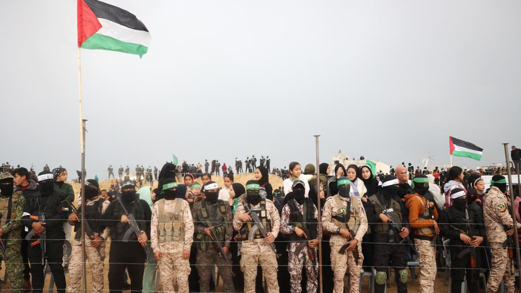 ইসরায়েলের হুমকিকে প্রত্যাখ্যান করলো হামাস- খবরের থাম্বনেইল ফটো