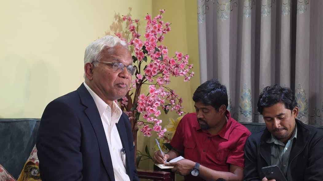 ফ্যামিলি কার্ডের নামে কেউ টাকা চাইলে পুলিশে দিন: সমাজকল্যাণ মন্ত্রী- খবরের থাম্বনেইল ফটো