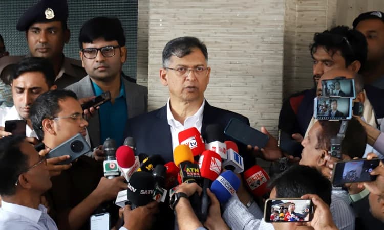 শিগগিরই পুলিশে নতুন ১০ হাজার কনস্টেবল নিয়োগ দেওয়া হবে: স্বরাষ্ট্রমন্ত্রী- খবরের থাম্বনেইল ফটো