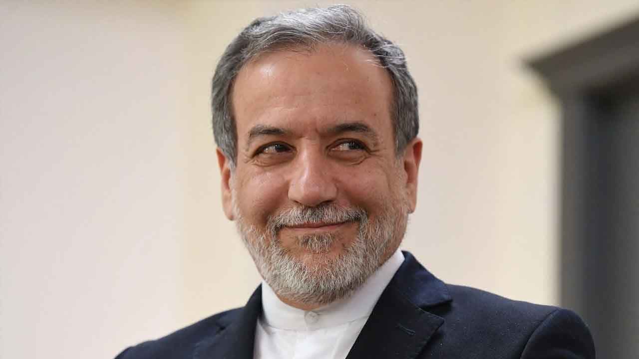 পাকিস্তান-আফগানিস্তানের সংঘাতে মধ্যস্থতার প্রস্তাব ইরানের- খবরের থাম্বনেইল ফটো