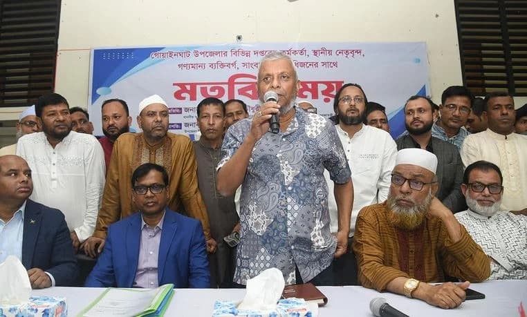 খুব শিগগিরই প্রবাসী কার্ড চালু করা হবে: প্রবাসীকল্যাণ মন্ত্রী- খবরের থাম্বনেইল ফটো