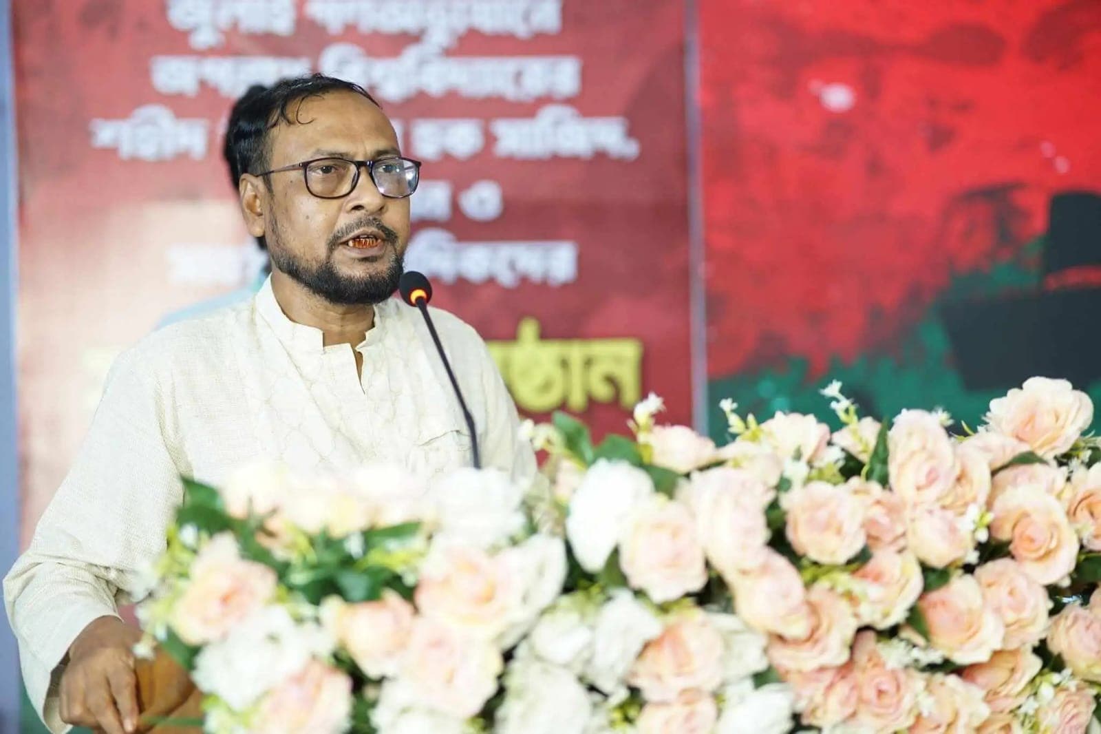 জবির নতুন উপাচার্য অধ্যাপক রইছ উদ্দীন - খবরের থাম্বনেইল ফটো