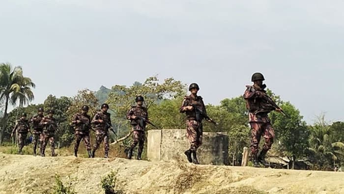 চট্টগ্রামে সীমান্তবর্তী এলাকায় অভিযান চালিয়ে প্রায় ৫৩ লাখ টাকার ভারতীয় ওষুধ জব্দ- খবরের থাম্বনেইল ফটো
