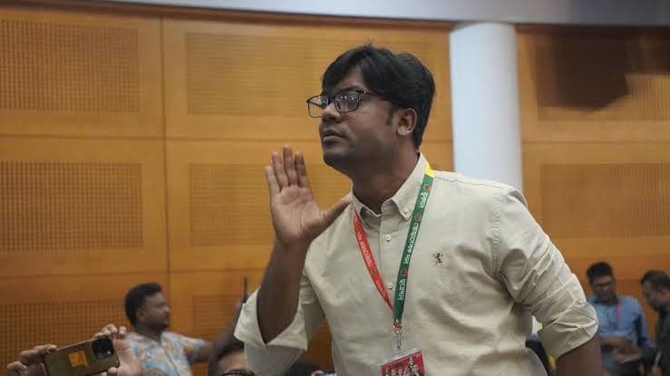 কেন্দ্রীয় যুগ্ম সাধারণ সম্পাদক হলেন আলোচিত সেই যুবদল নেতা নয়ন- খবরের থাম্বনেইল ফটো