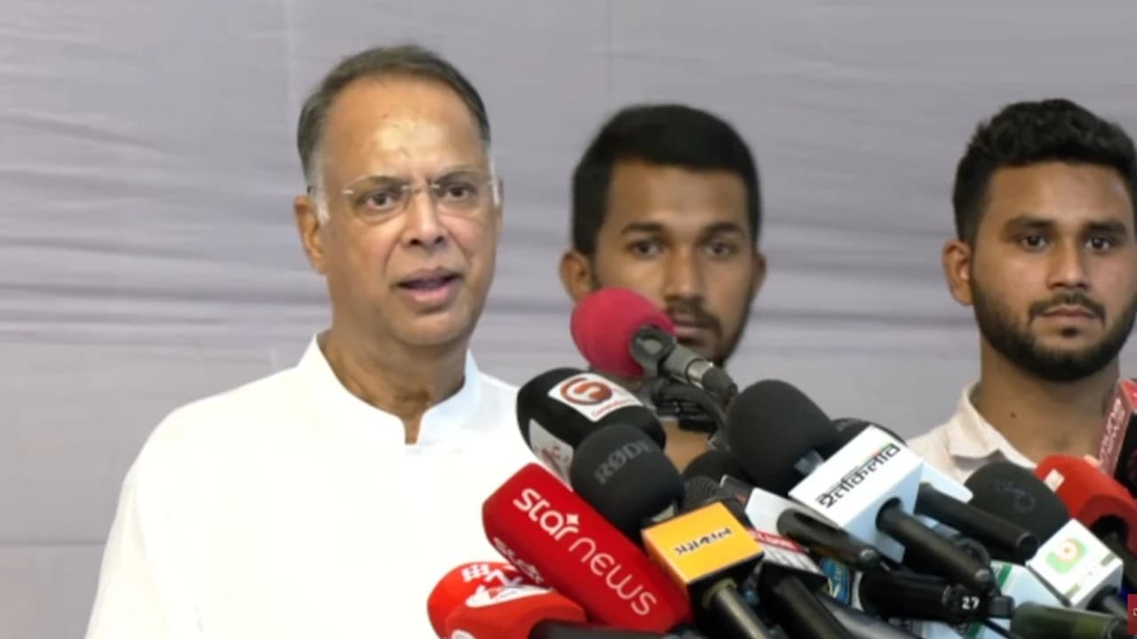 বিদ্যুতের দাম আপাতত বাড়ানো হবে না: জ্বালানিমন্ত্রী- খবরের থাম্বনেইল ফটো