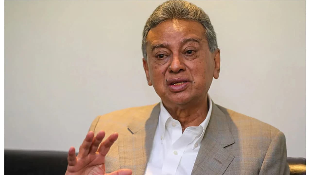 দেশে নিরবচ্ছিন্ন জ্বালানি সরবরাহে বিভিন্ন পেট্রোলিয়াম পণ্য আমদানির অনুমোদন- খবরের ইমেজ Image