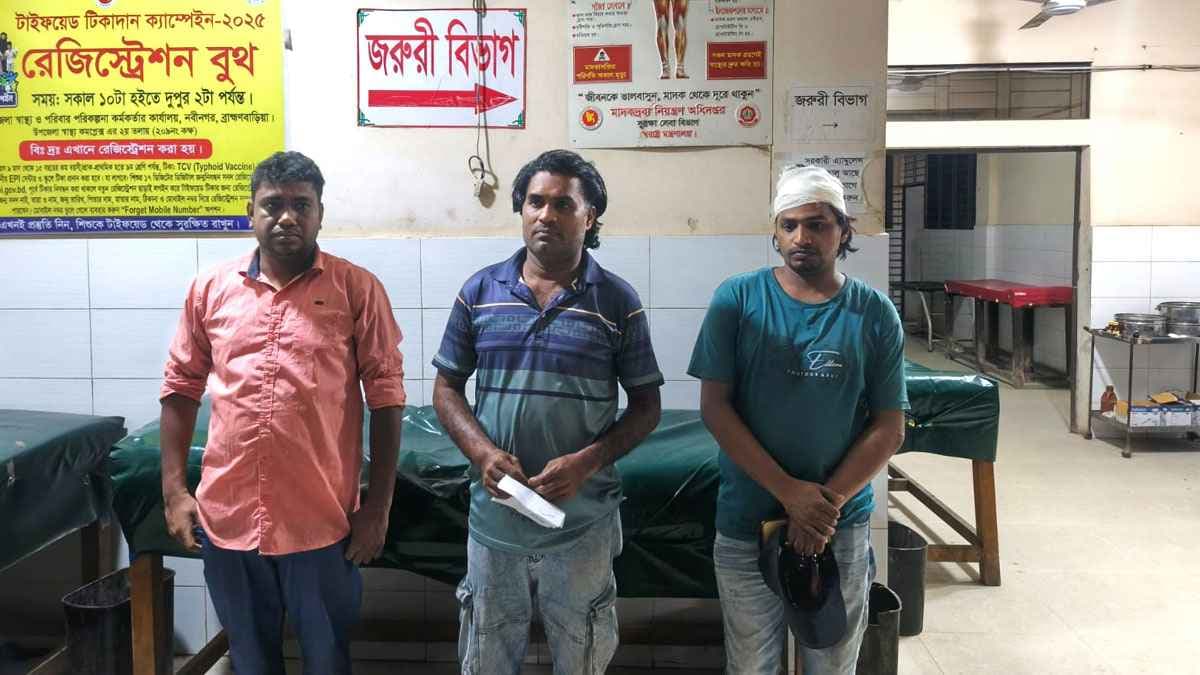 ব্রাহ্মণবাড়িয়ায় ডাকাত দলের হামলায় ৩ র‍্যাব সদস্য আহত- খবরের থাম্বনেইল ফটো