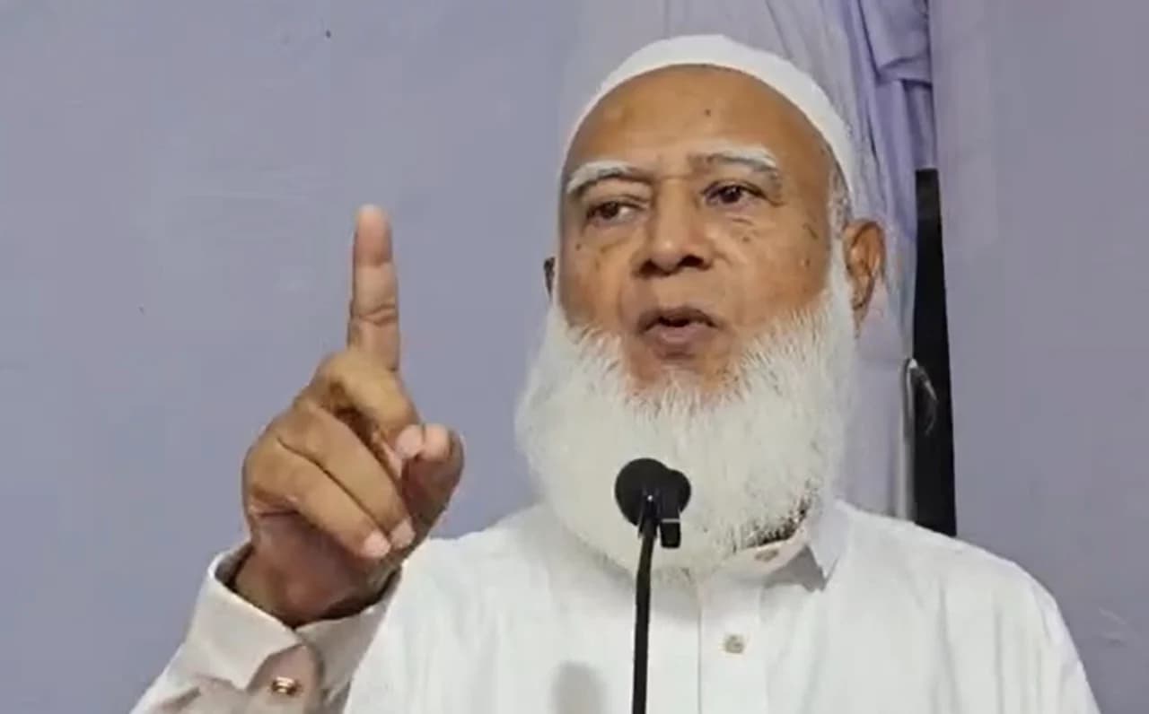 চাঁদা না দেওয়ায় গাড়িচালককে হত্যা, তীব্র নিন্দা বিরোধীদলীয় নেতার- খবরের থাম্বনেইল ফটো