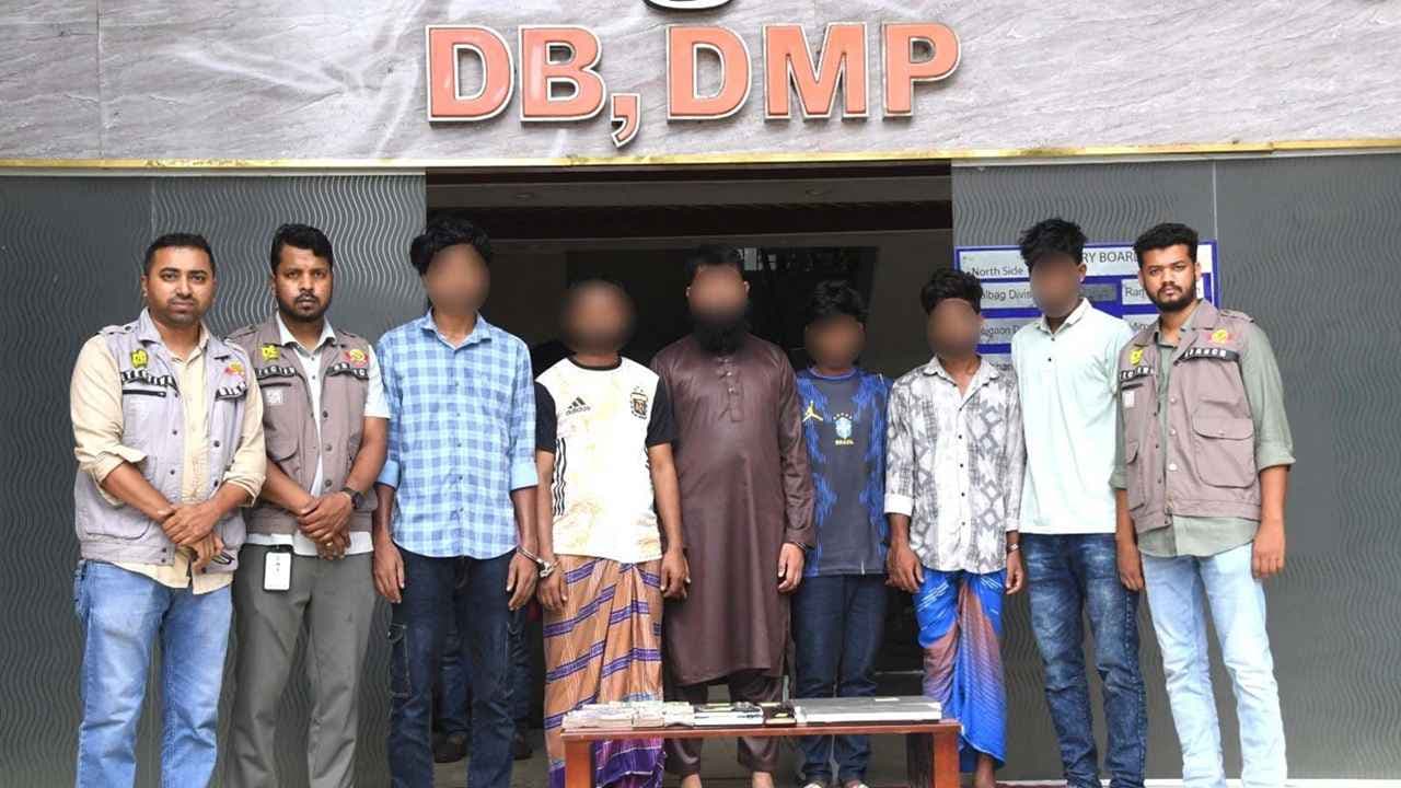 আস-সুন্নাহ ফাউন্ডেশনের নামে অনলাইনে প্রতারণা, গ্রেফতার ৬- খবরের থাম্বনেইল ফটো