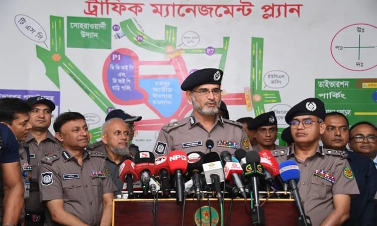 রাজধানীতে ঈদ জামাতের নিরাপত্তায় সর্বোচ্চ প্রস্তুতি নেওয়া হয়েছে: ডিএমপি- খবরের থাম্বনেইল ফটো
