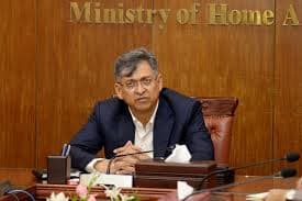 সরকার আইনি সংস্কার ও সীমান্ত নিরাপত্তা জোরদার করার উদ্যোগ নিয়েছে : স্বরাষ্ট্রমন্ত্রী- খবরের ইমেজ Image