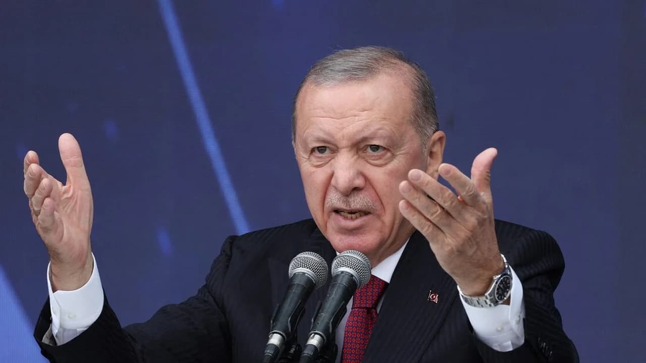 ইরান যুদ্ধ নিয়ে নিজের অবস্থান জানালেন রিসেপ তাইয়েপ এরদোয়ান- খবরের থাম্বনেইল ফটো