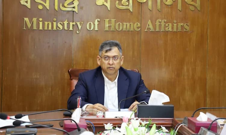 পুলিশ সার্জেন্টের ১৮০টি শূন্য পদে দ্রুত নিয়োগ দেয়া হবে : স্বরাষ্ট্রমন্ত্রী- খবরের থাম্বনেইল ফটো