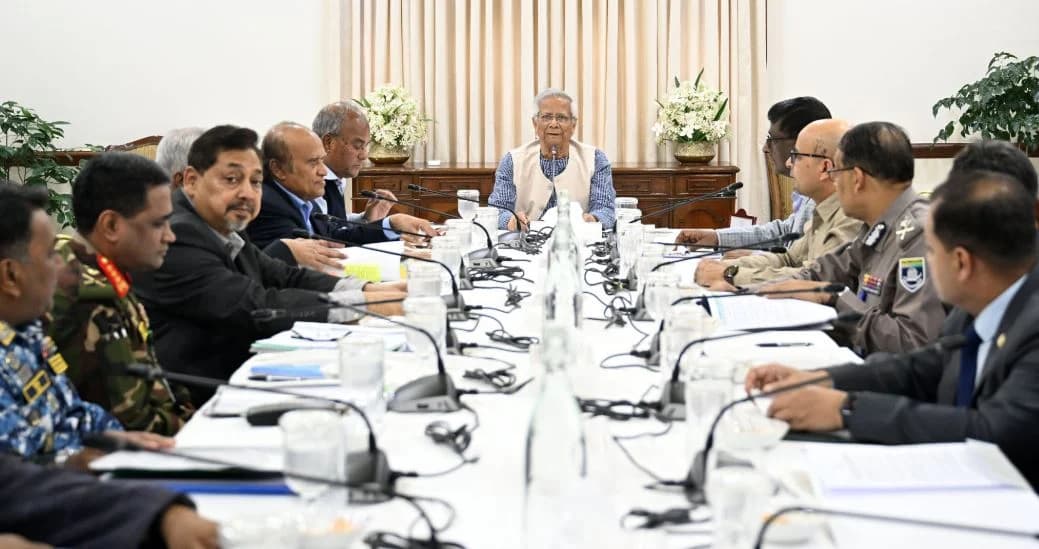 শান্তিপূর্ণ ও উৎসবমুখর নির্বাচনী প্রচারণায় সন্তোষ প্রকাশ প্রধান উপদেষ্টার- খবরের থাম্বনেইল ফটো