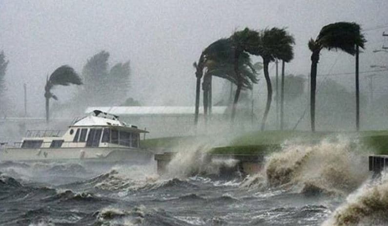 দেশের সমুদ্র বন্দরগুলোতে ৩ নম্বর সতর্ক সংকেত- খবরের থাম্বনেইল ফটো