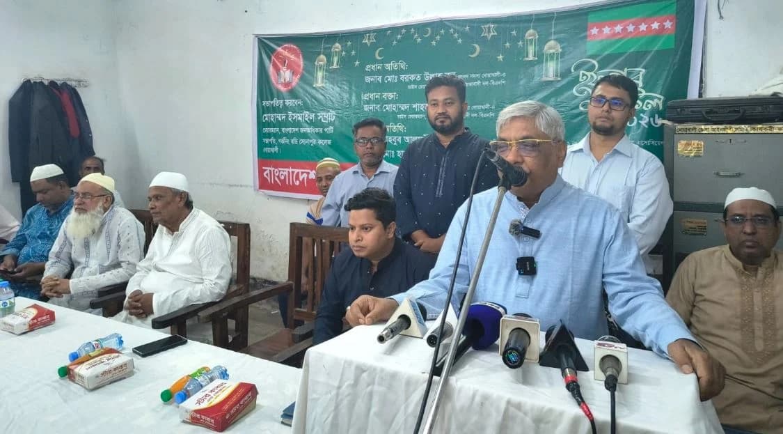 জুলাই-আগস্ট বিপ্লবে স্ফুলিঙ্গ ছিলেন ওসমান হাদি: বরকত উল্লাহ বুলু- খবরের থাম্বনেইল ফটো