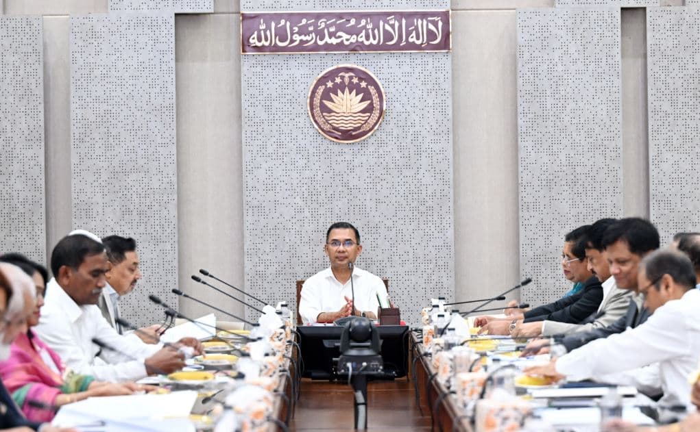 প্রধানমন্ত্রীর সভাপতিত্বে হজ ব্যবস্থাপনা কমিটির সভা অনুষ্ঠিত - খবরের ইমেজ Image