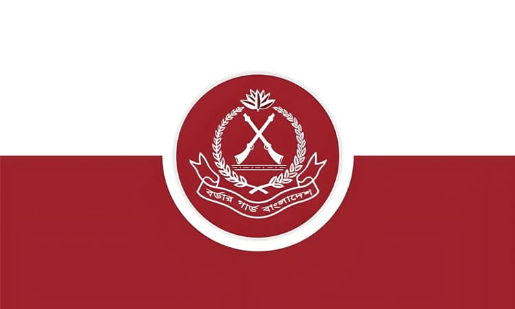 নারায়ণগঞ্জে যৌথ অভিযানে সাড়ে ৭ হাজার লিটার ভোজ্য তেল জব্দ- খবরের ইমেজ Image