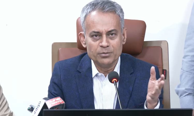 বাংলার জয়যাত্রা জাহাজের হরমুজ অতিক্রমের কূটনৈতিক চেষ্টা চলছে: শেখ রবিউল আলম- খবরের থাম্বনেইল ফটো