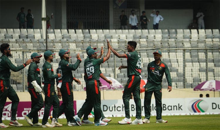 রানার বোলিং তোপে ১৯৮ রানে অলআউট নিউজিল্যান্ড- খবরের থাম্বনেইল ফটো