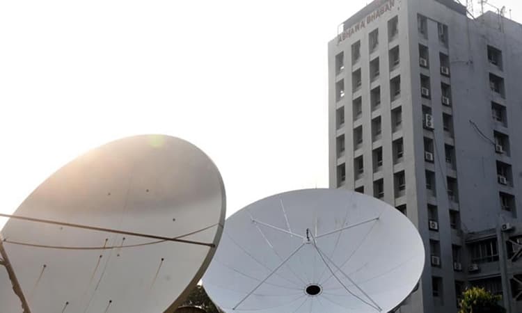 দেশের সকল বিভাগে বৃষ্টির সম্ভাবনা, সারাদেশে কমতে পারে রাতের তাপমাত্রা- খবরের ইমেজ Image