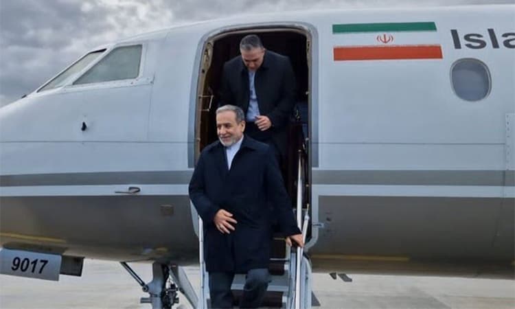 পুতিনের সঙ্গে বৈঠক করতে সেন্ট পিটার্সবার্গে পৌঁছেছেন ইরানের পররাষ্ট্রমন্ত্রী- খবরের ইমেজ Image