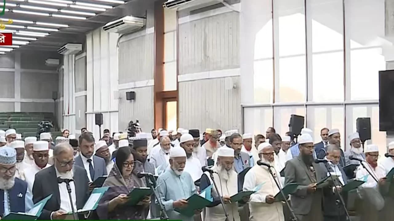 শফিকুর রহমানের নেতৃত্বে শপথ নিলেন জামায়াত জোটের এমপিরা- খবরের থাম্বনেইল ফটো