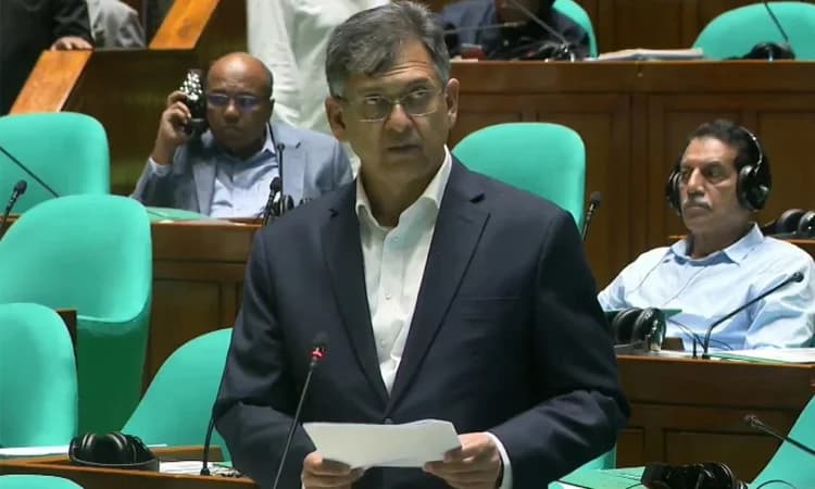 অটোরিকশা নিয়ন্ত্রণে ডিজিটাল নিবন্ধন, কিউআর কোড ও ট্র্যাকিংয়ের উদ্যোগ নিচ্ছে সরকার- খবরের থাম্বনেইল ফটো