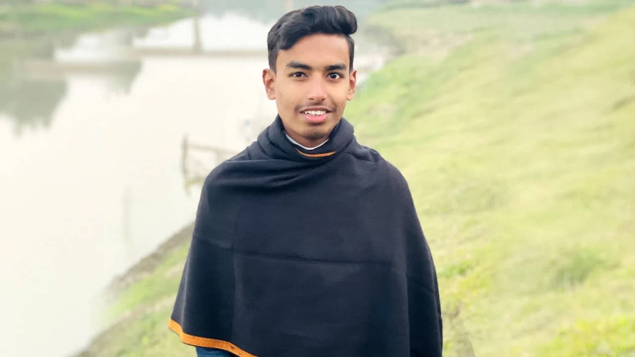 বিবিসি বাংলার কাছে ১ কোটি টাকা ক্ষতিপূরণ দাবি মাহদী হাসানের- খবরের থাম্বনেইল ফটো