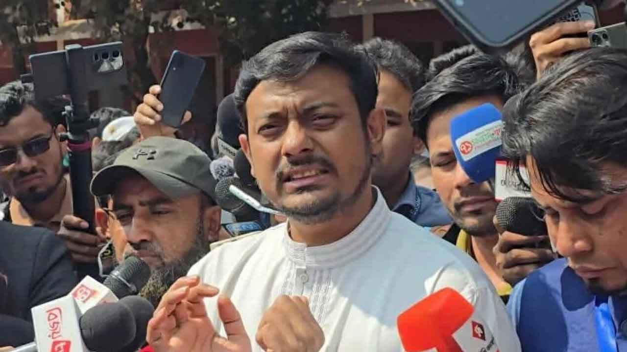 ভোট ডাকাতি হলে আব্বাসের রাজত্ব খানখান করে দেব: পাটওয়ারী- খবরের থাম্বনেইল ফটো