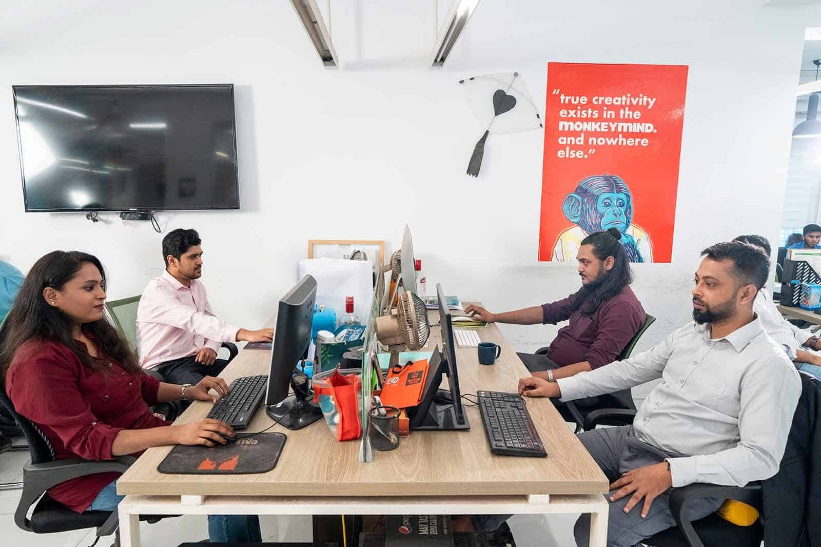 ঈদের ছুটি শেষ, মঙ্গলবার খুলছে ব্যাংক, অফিস ও আদালত- খবরের থাম্বনেইল ফটো