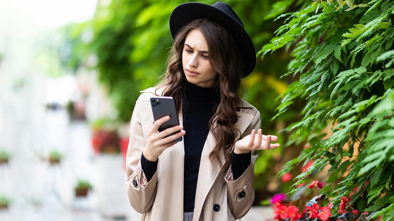 আপনার ফোন যেভাবে আপনার বয়স বাড়িয়ে দিচ্ছে Image