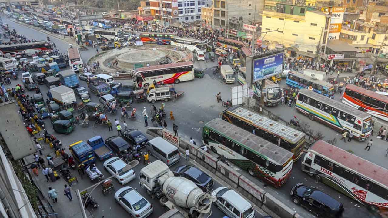 নির্বাচনের ৩ দিন যান চলাচলে বিধিনিষেধ, ভোট দিতে যাবেন কীভাবে- খবরের থাম্বনেইল ফটো
