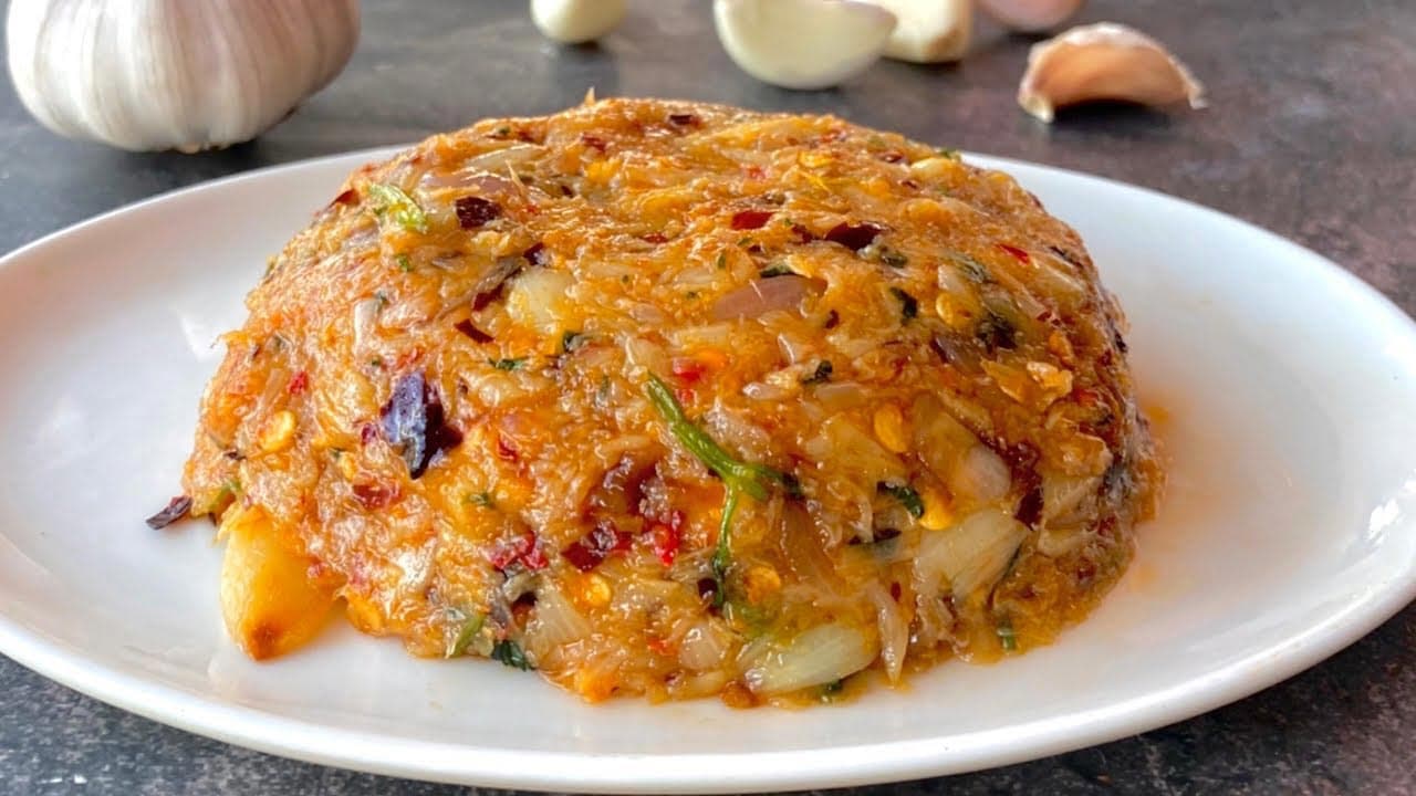 রসুনের ভর্তা তৈরির রেসিপি জেনে নিন