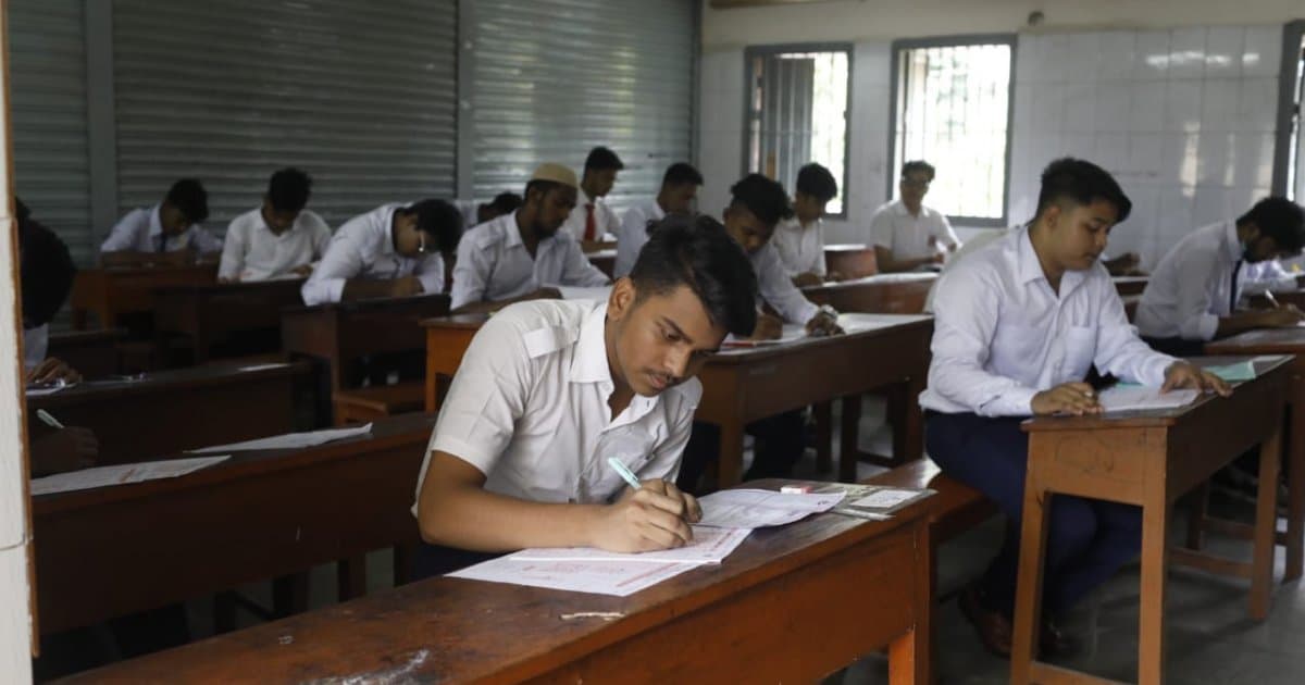 ২০২৬ সালের এসএসসি পরীক্ষার প্রবেশপত্র বিতরণের তারিখ ঘোষণা- খবরের থাম্বনেইল ফটো