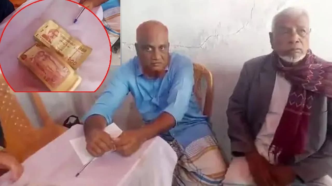 ভোটার স্লিপের সঙ্গে টাকা বিলির সময় বিএনপি নেতাসহ ‘আটক’ ২- খবরের থাম্বনেইল ফটো