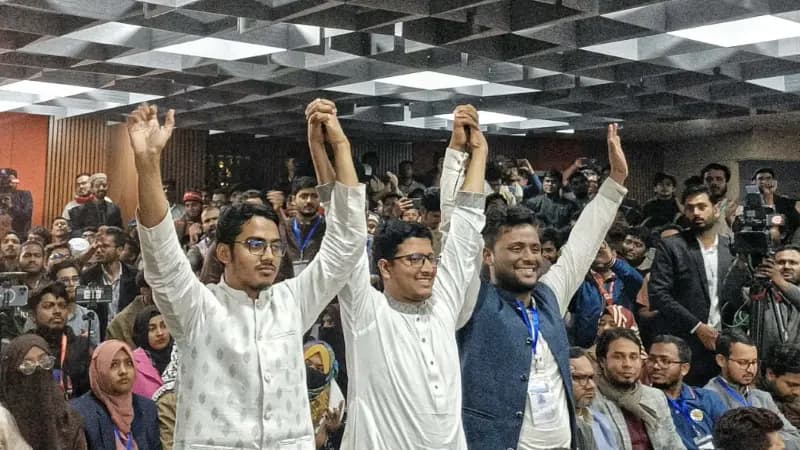 ভিপি-জিএস-এজিএসসহ ২১ পদের ১৬টিতেই ছাত্রশিবির বিজয়ী- খবরের থাম্বনেইল ফটো