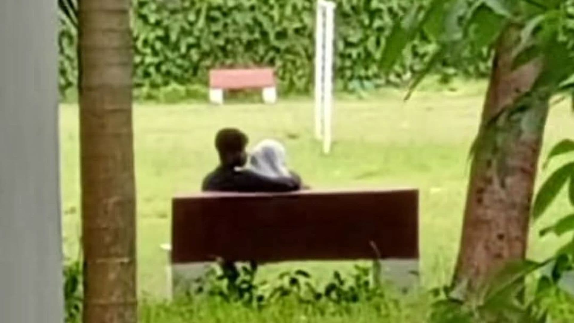 গোবিপ্রবিতে বাড়ছে অশালীনতা, নজরদারি ও পদক্ষেপের দাবি শিক্ষার্থীদের- খবরের থাম্বনেইল ফটো