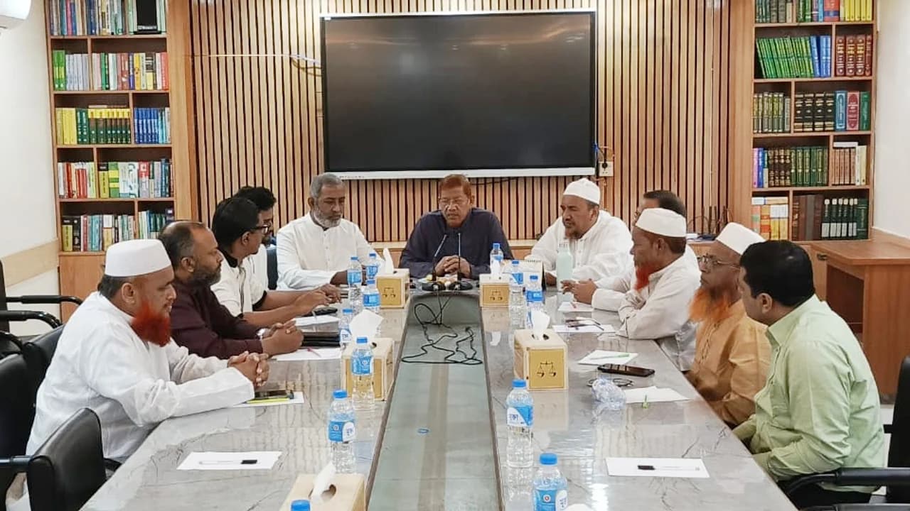 গণভোটের রায় বাস্তবায়নে বিভাগীয় সমাবেশ-মহাসমাবেশের কর্মসূচি ঘোষণা- খবরের থাম্বনেইল ফটো