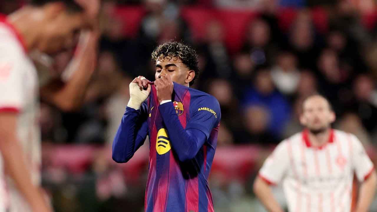 শীর্ষস্থান রিয়ালের হাতে তুলে দিল বার্সা- খবরের থাম্বনেইল ফটো