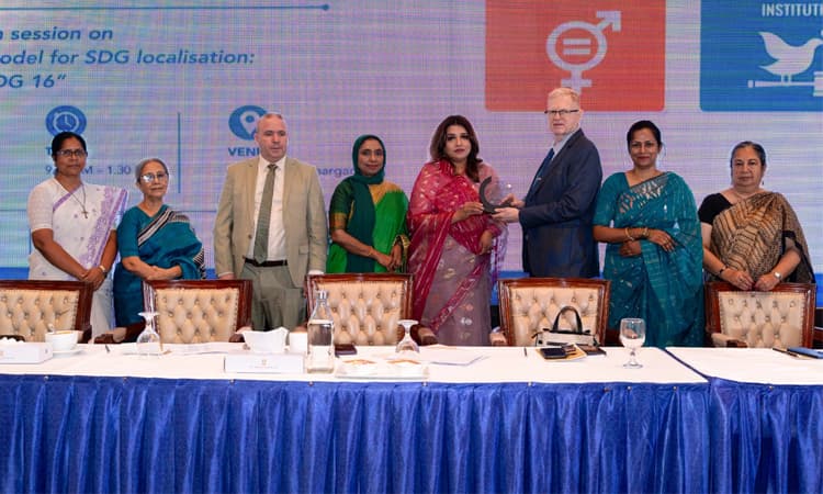 এসডিজি অর্জনে নারী নেতৃত্ব অপরিহার্য : শামা ওবায়েদ- খবরের থাম্বনেইল ফটো
