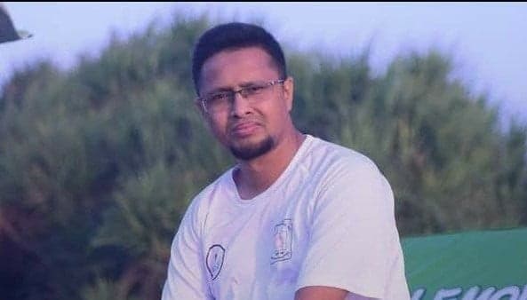 বেরোবিতে যৌন হয়রানির অভিযোগে সাময়িক বহিষ্কৃত শিক্ষকের শিক্ষা ছুটির চেষ্টা- খবরের থাম্বনেইল ফটো