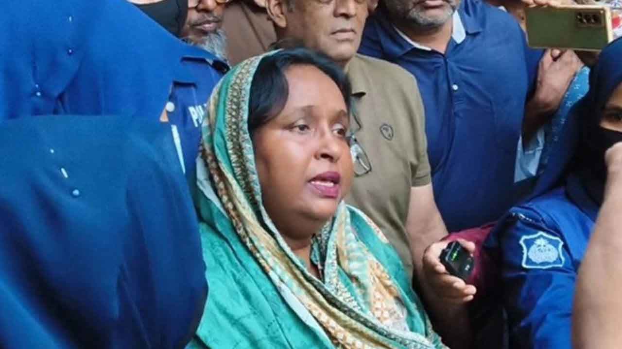 দুই মামলায় সাবেক মেয়র আইভীর জামিন- খবরের থাম্বনেইল ফটো