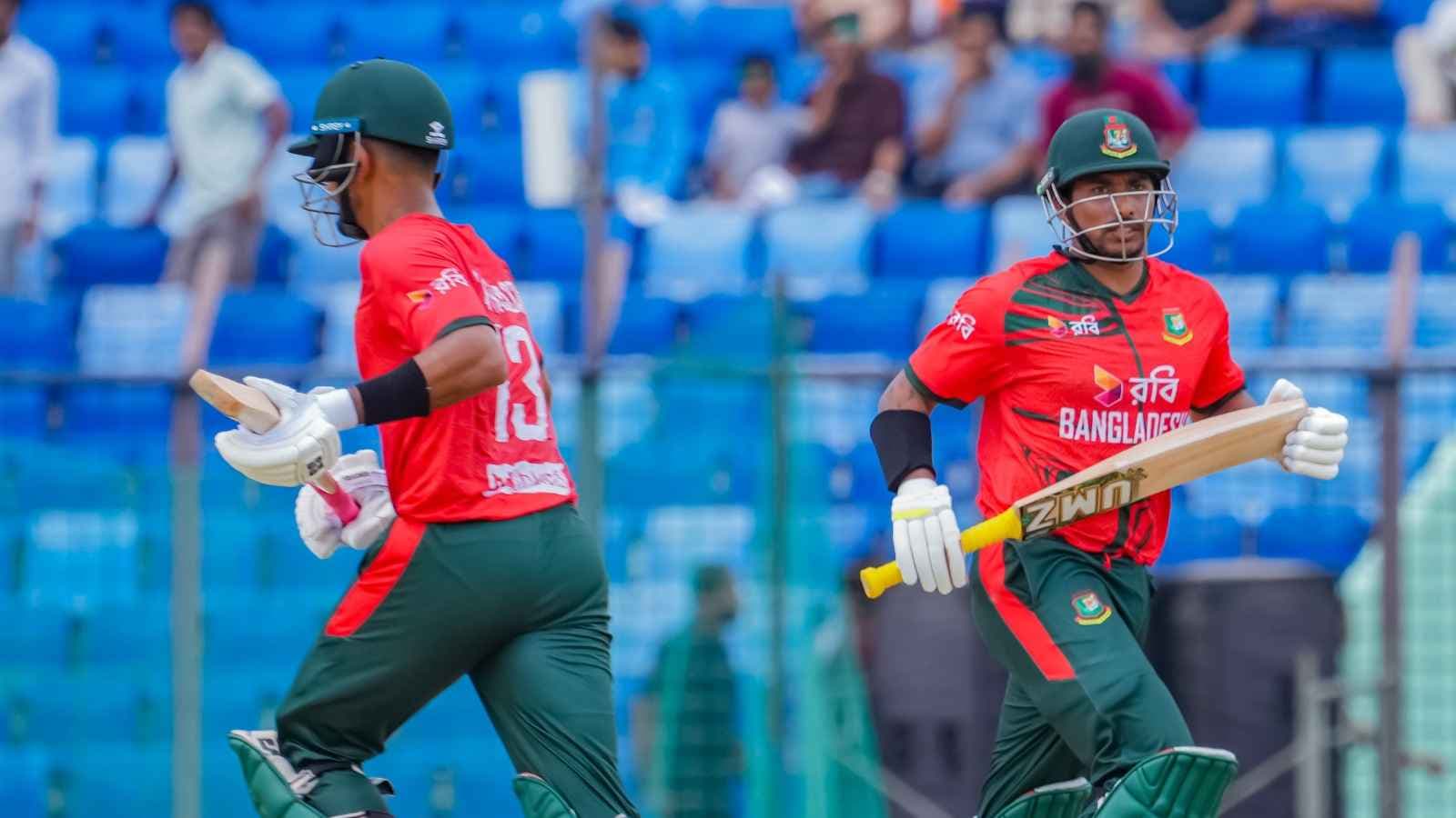ব্যাটিং বিপর্যয়ে অস্ট্রেলিয়াকে মামুলি টার্গেট দিল বাংলাদেশ- খবরের ইমেজ Image