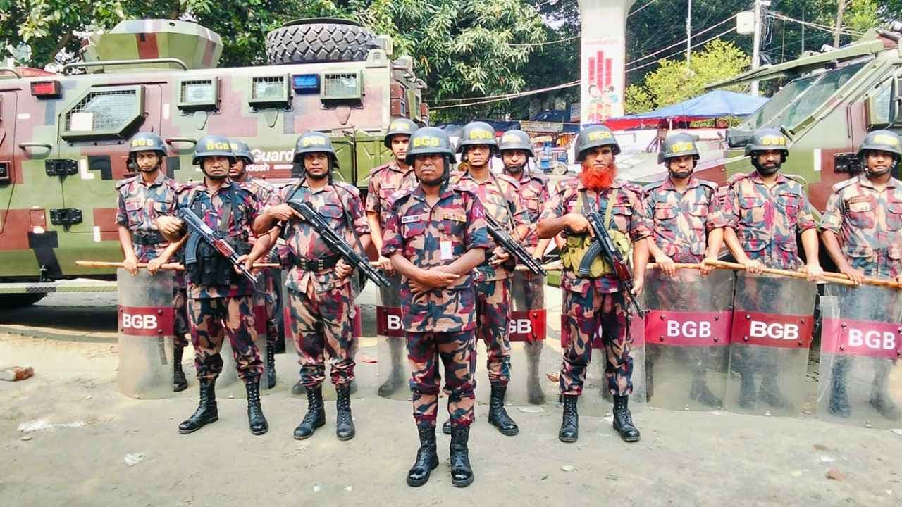 রাজধানীর কয়েকটি গুরুত্বপূর্ণ পয়েন্টে বিজিবি মোতায়েন- খবরের থাম্বনেইল ফটো