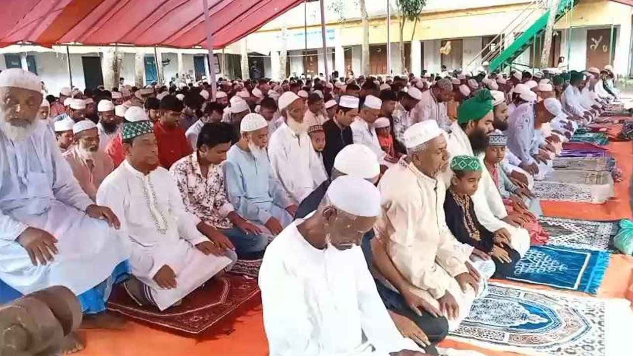চাঁদপুরের অর্ধশতাধিক গ্রামে আজ ঈদ- খবরের ইমেজ Image