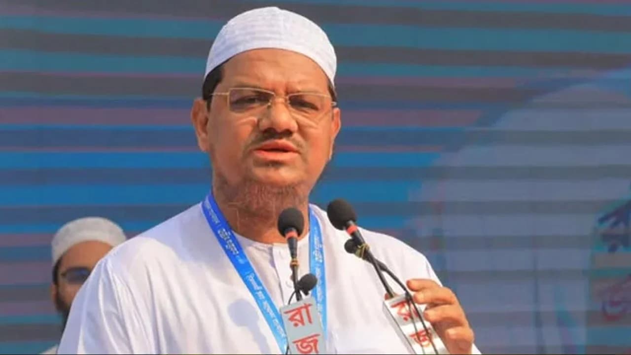 বাস দুর্ঘটনায় অবহেলা থাকলে তা খতিয়ে দেখা উচিত: চরমোনাই পীর- খবরের ইমেজ Image