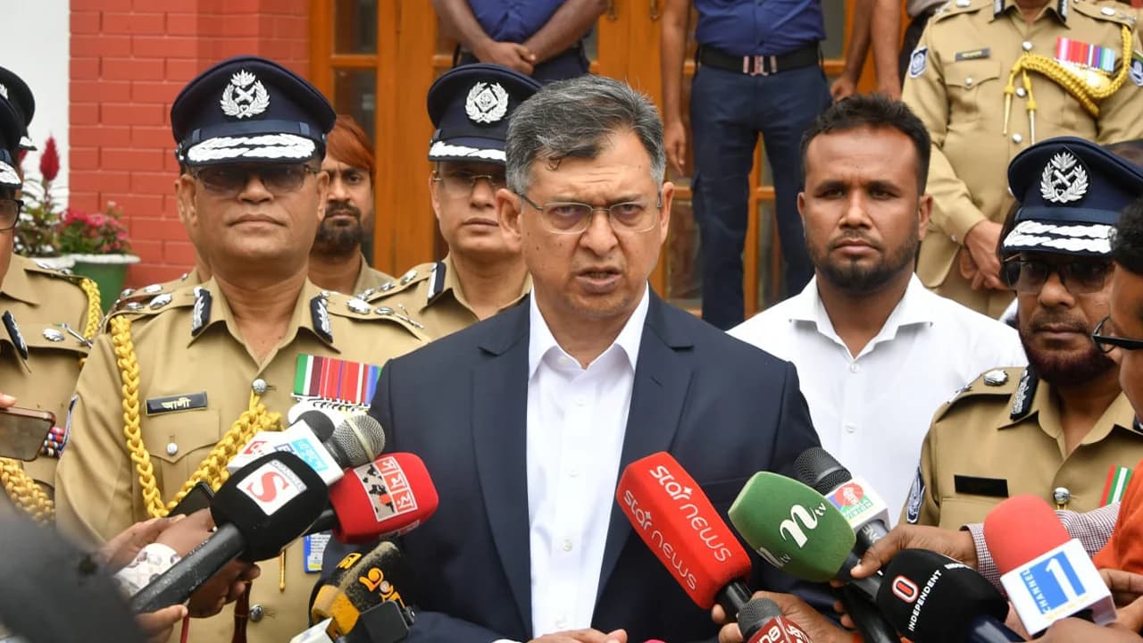 গণঅভ্যুত্থানের আকাঙ্ক্ষা অনুযায়ী সংবিধান সংস্কার হবে: স্বরাষ্ট্রমন্ত্রী- খবরের ইমেজ Image