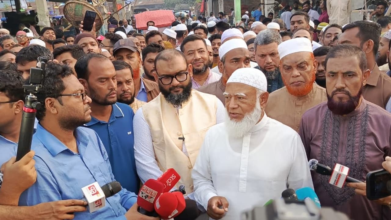 মধ্যস্বত্বভোগী ও চাঁদাবাজ সিন্ডিকেটের কারণেই বাজারে অস্থিরতা- খবরের ইমেজ Image