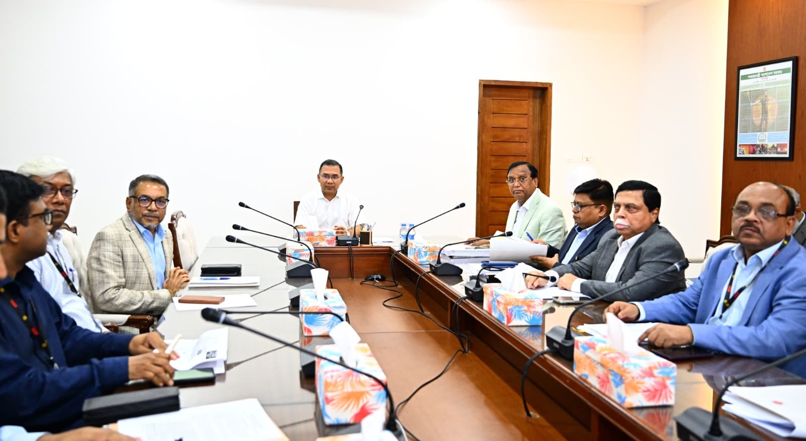 প্রধানমন্ত্রীর সভাপতিত্বে ডিএসসিসির সড়ক ব্যবস্থাপনা বিষয়ক সভা অনুষ্ঠিত- খবরের থাম্বনেইল ফটো